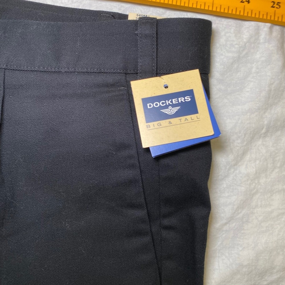 Dockers Original Khaki Pants 46x32 Big & Tall Pleated Classic Fit NWT Black - Picture 4 of 14